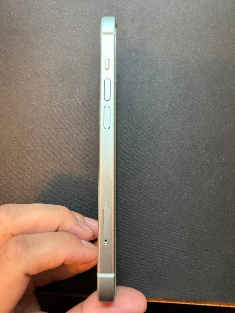 正*二様 【状態良好】Apple iPhone 15 128GB ブルー