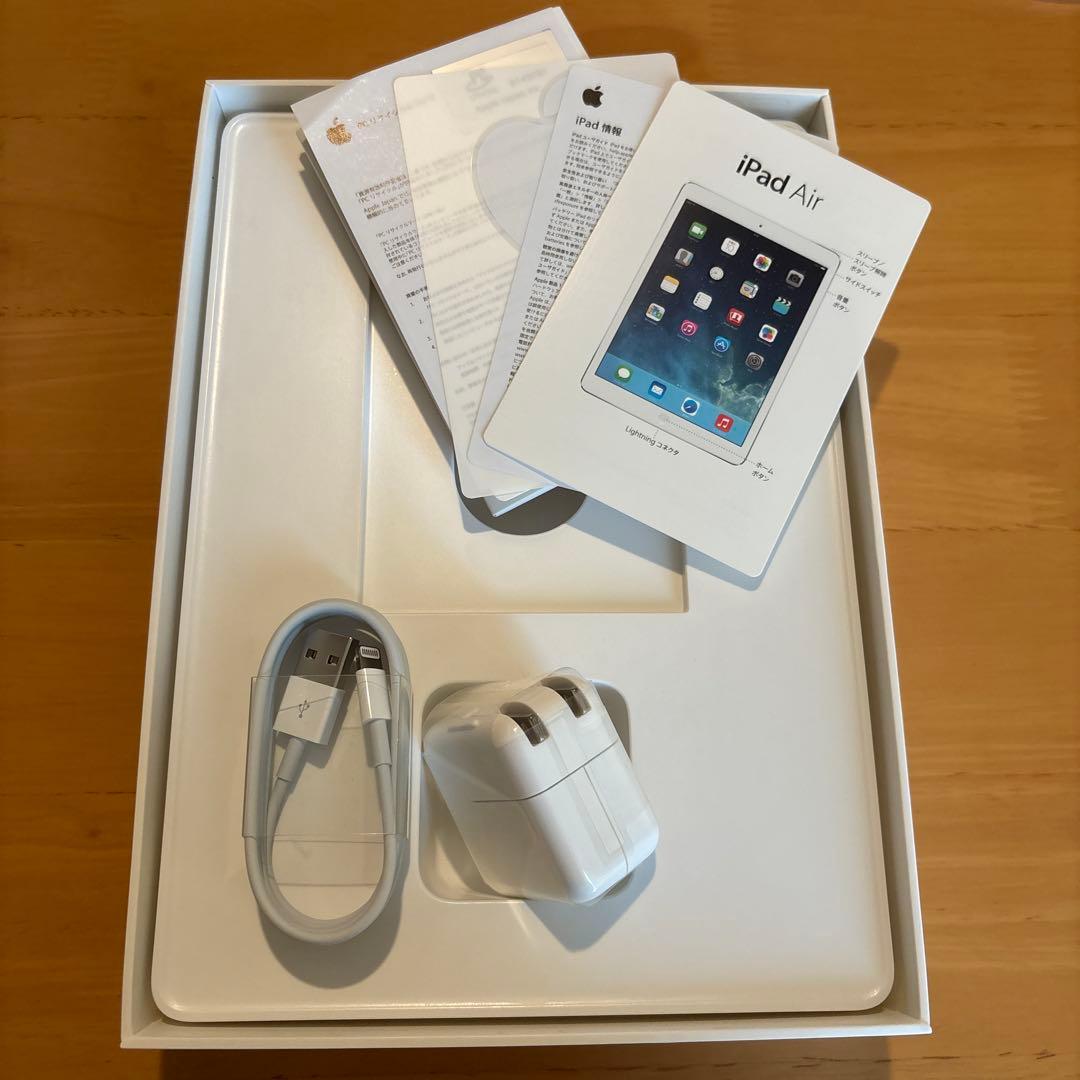 Apple iPad Air 本体　Wi-Fiモデル　16GB