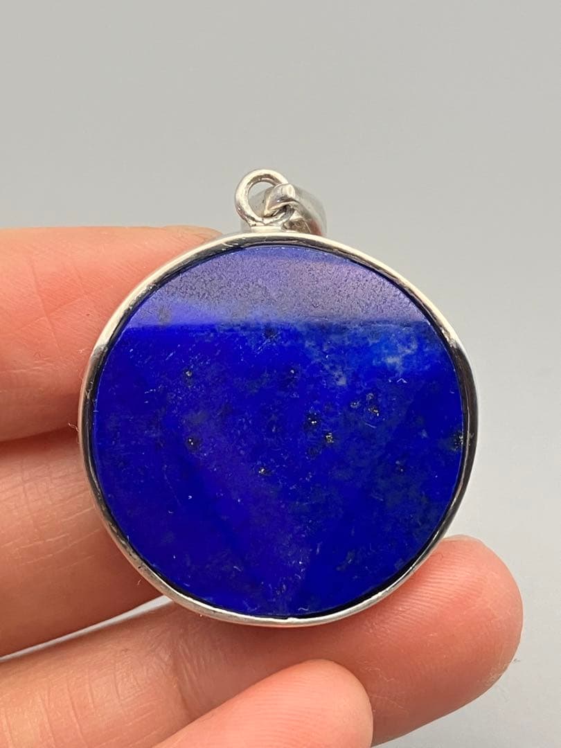 ラピスラズリ 巨大　天然石　ペンダント　ネックレストップ