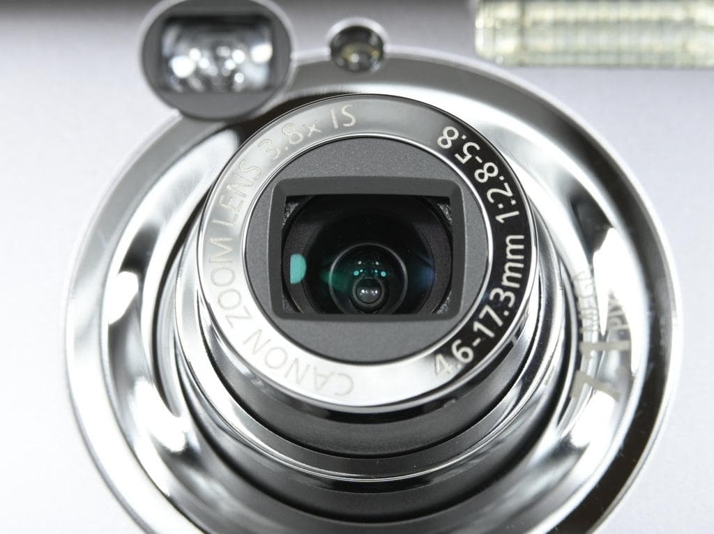 【美品】 キヤノン　Canon IXY DIGITAL 900 IS