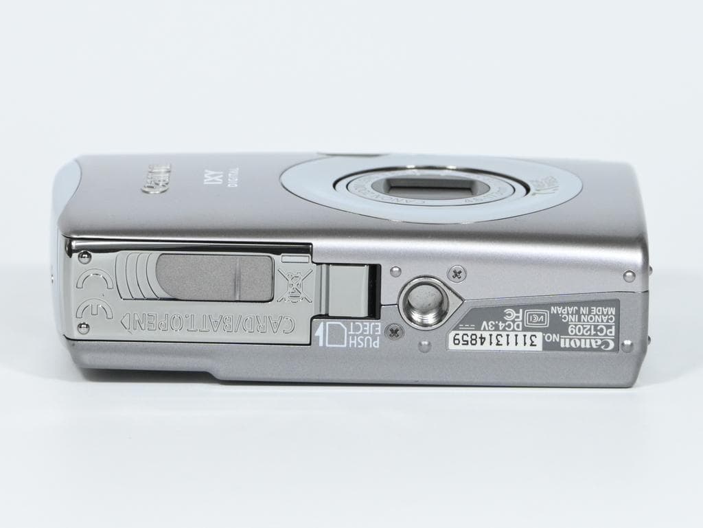 【美品】 キヤノン　Canon IXY DIGITAL 900 IS