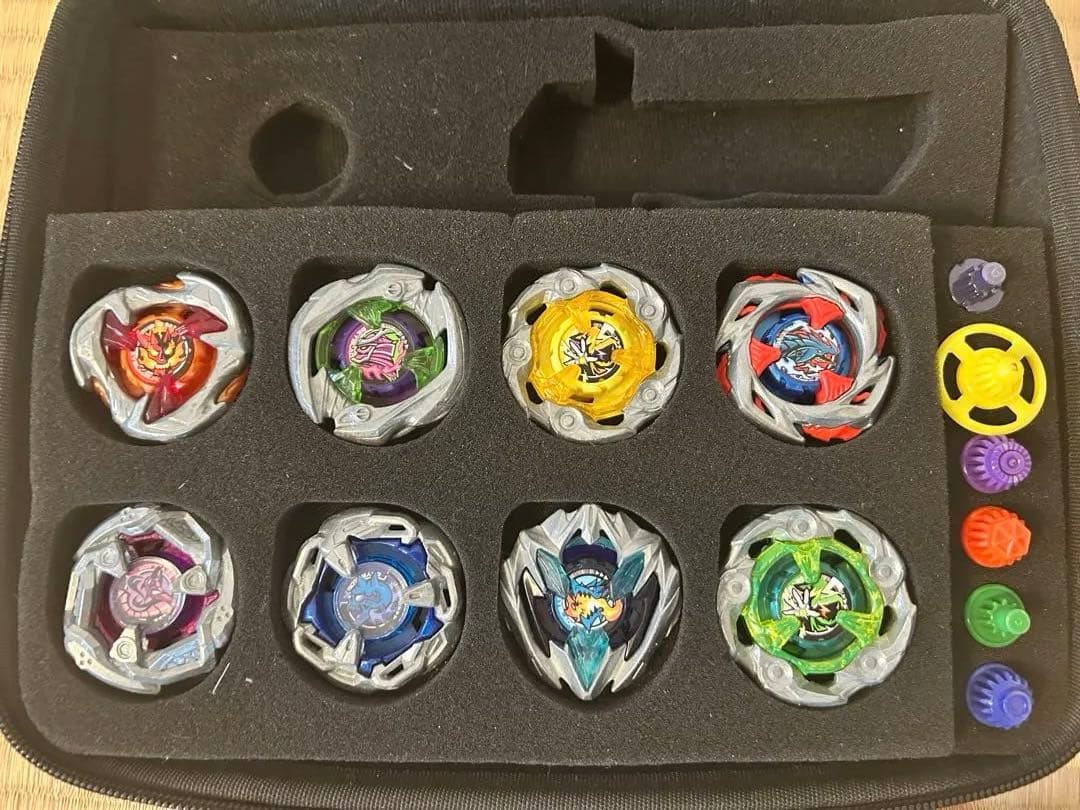 ベイブレードX18個セット（純正ケース，スタジアム付き）