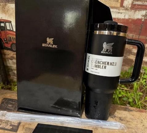 新品 Stanley1913 x JENNIE ジェニー タンブラー