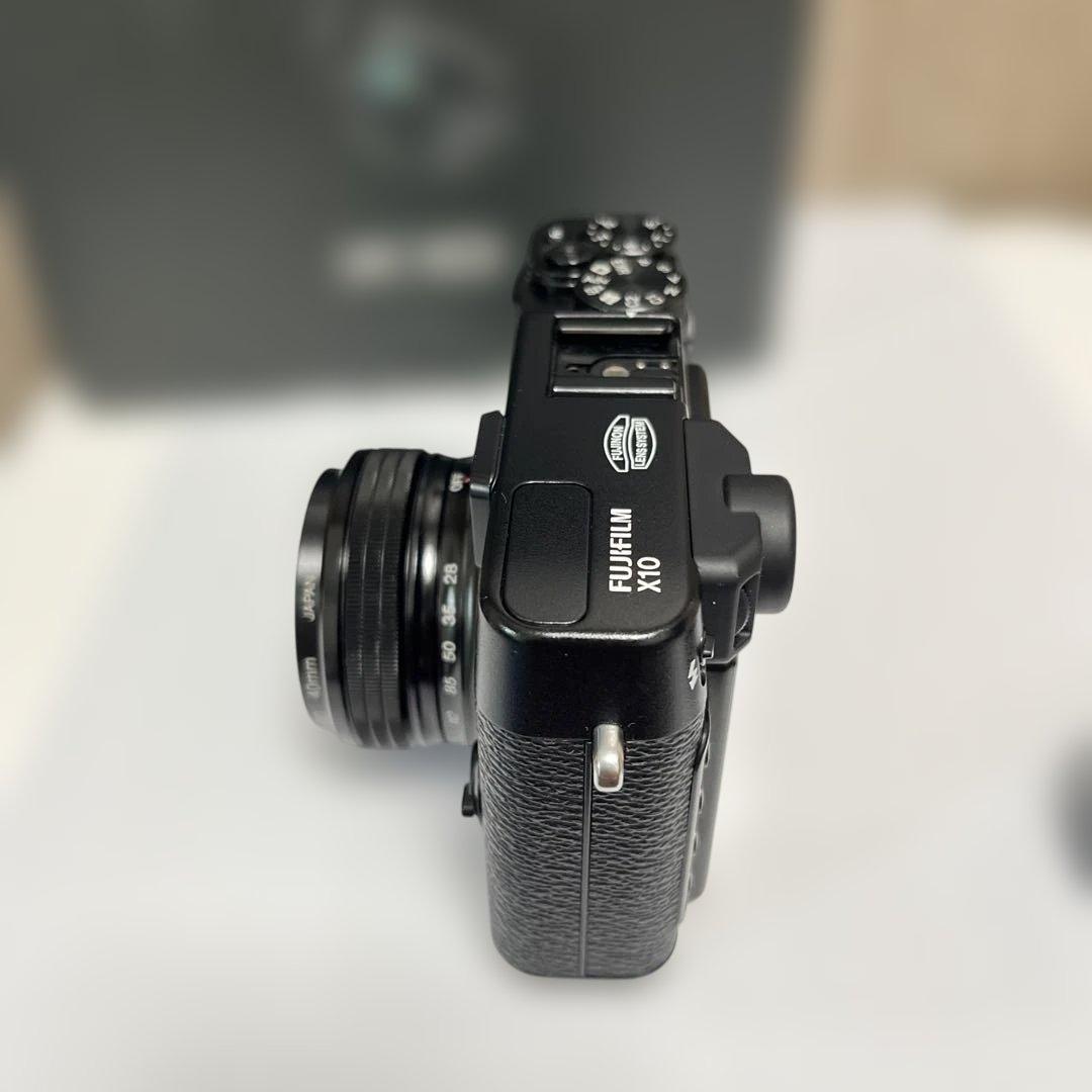 美品　Fujifilm X10 コンパクトデジタルカメラ