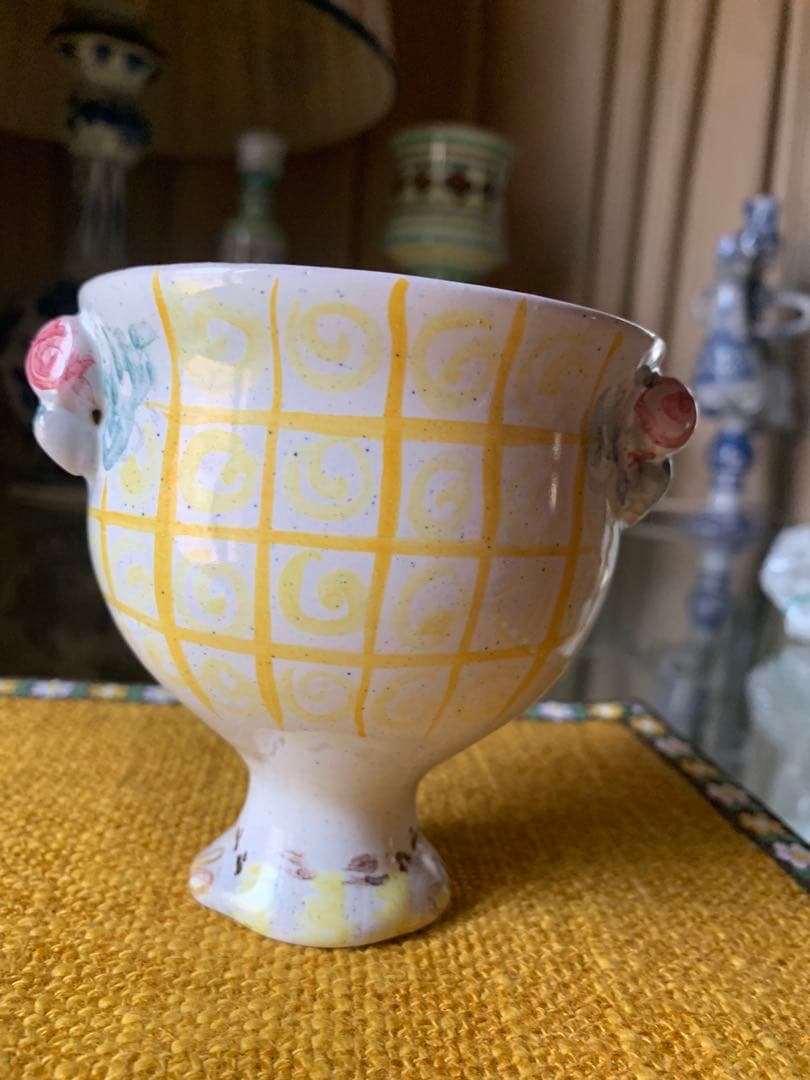 ビヨンヴィンブラッド　1953年スタジオ手書き一点物の作品カップ型女の子修復有り