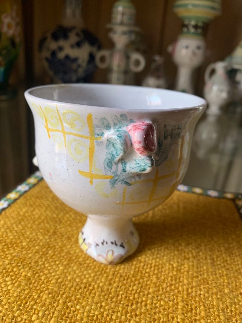 ビヨンヴィンブラッド　1953年スタジオ手書き一点物の作品カップ型女の子修復有り