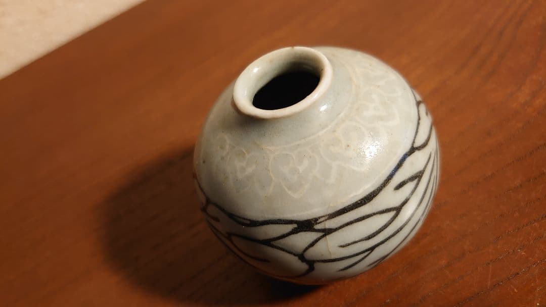李朝　小壺　象嵌　白釉　古玩　京焼　アンティーク李朝　１客