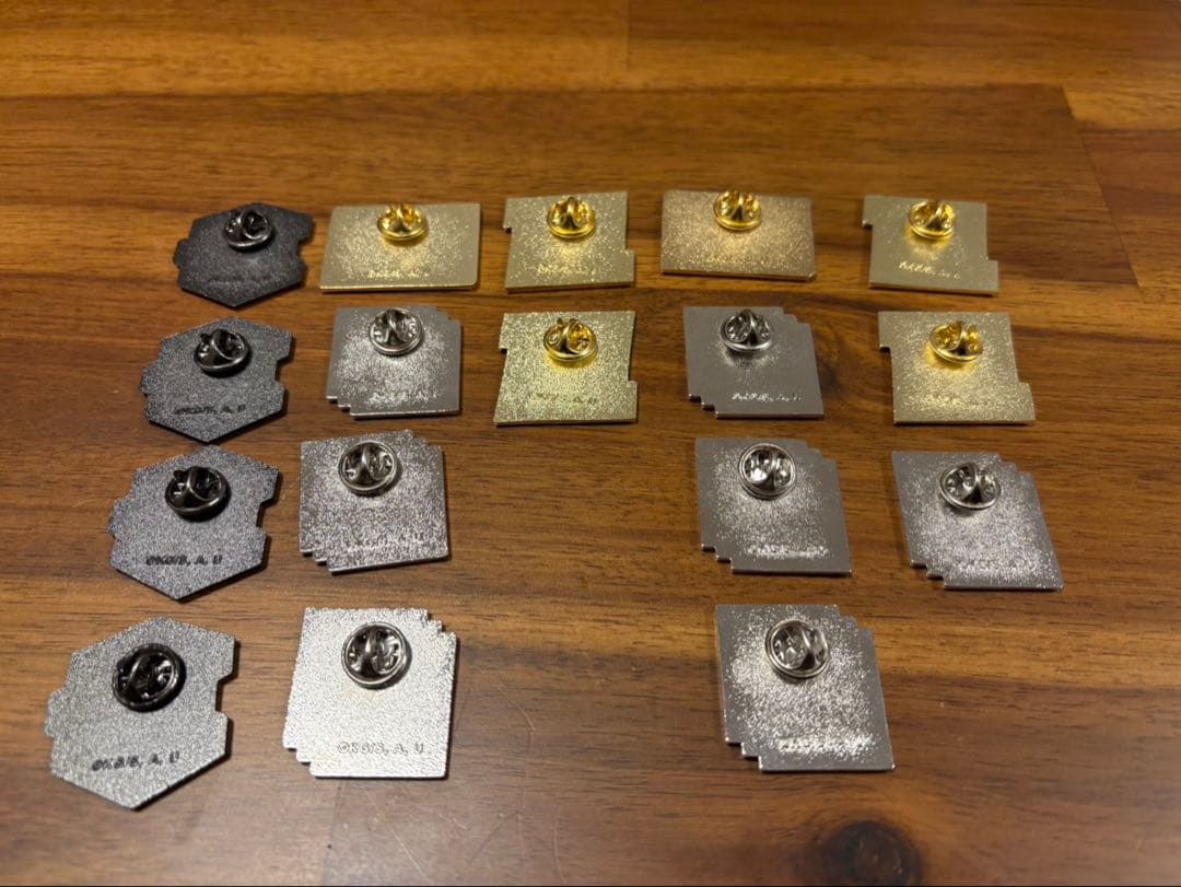 鬼滅の刃　キャラクターモチーフピンズ　17個セット