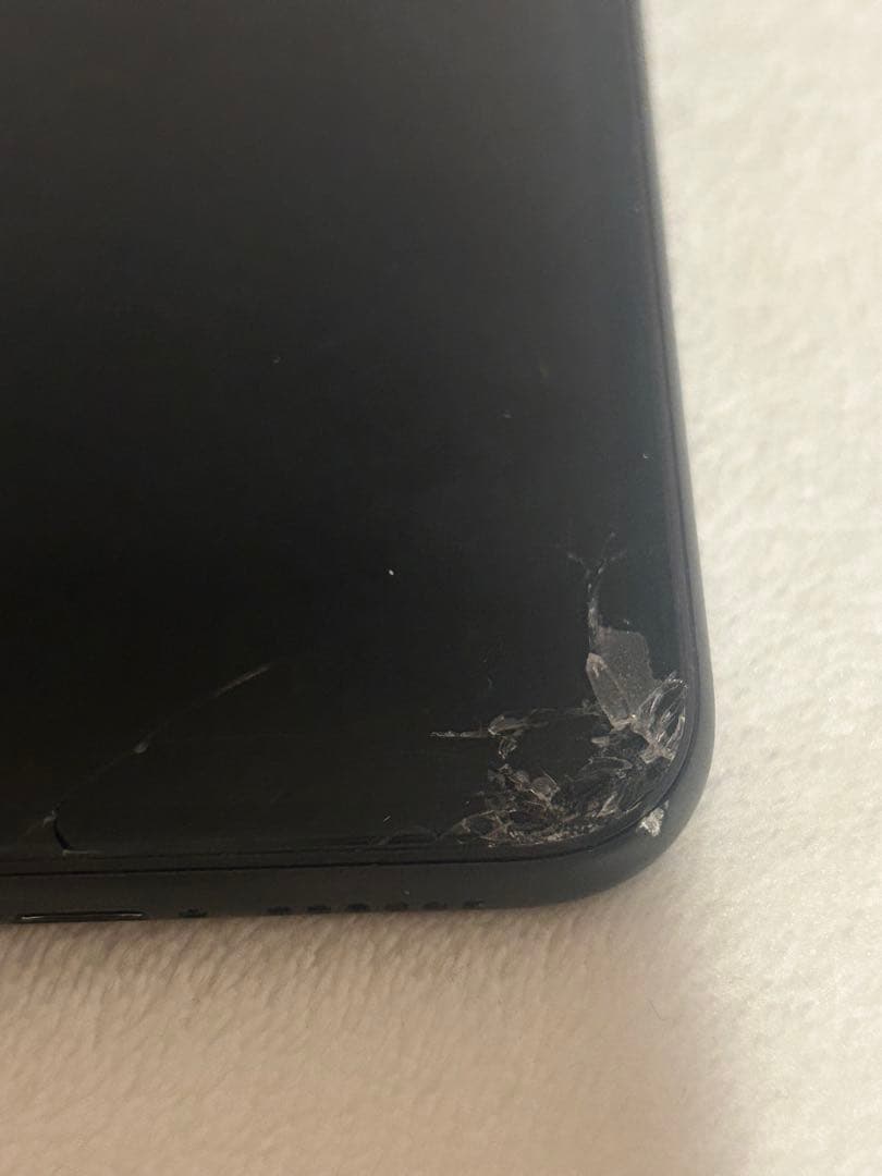 iPhone XR ブラック 画面ひび割れあり 128GB