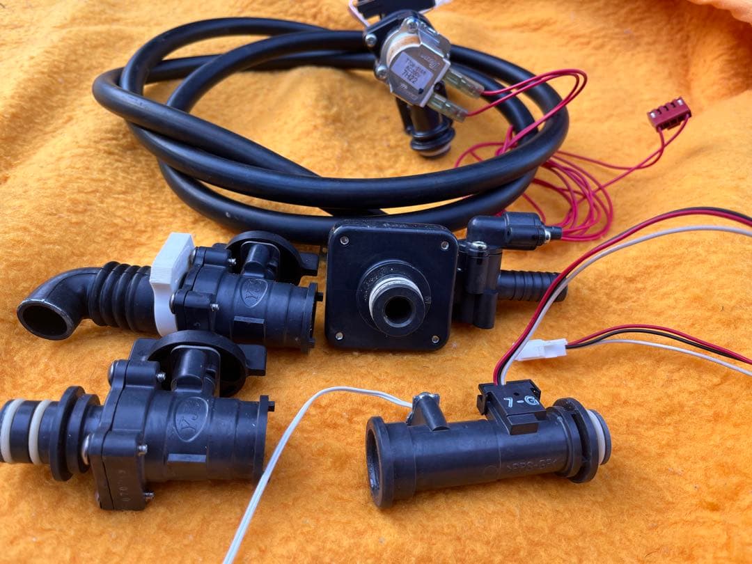 三菱電機　STR-5568WFU-BL 取外し部品