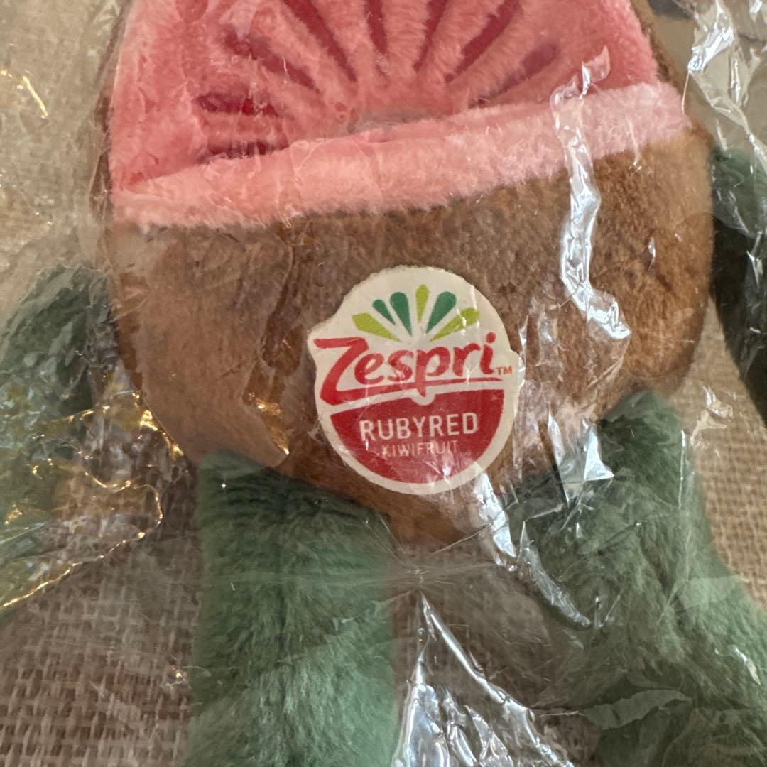 ゼスプリ キウイブラザーズ　レッドルビー　ぬいぐるみ　非売品 新品 未開封