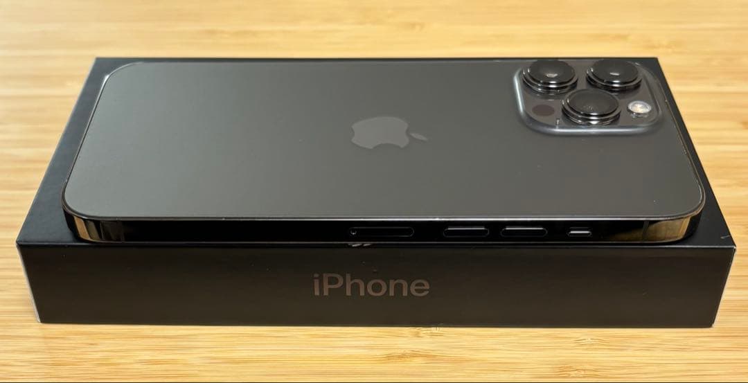 【美品】iPhone 13 Pro Max 256GB 新品バッテリー　本体