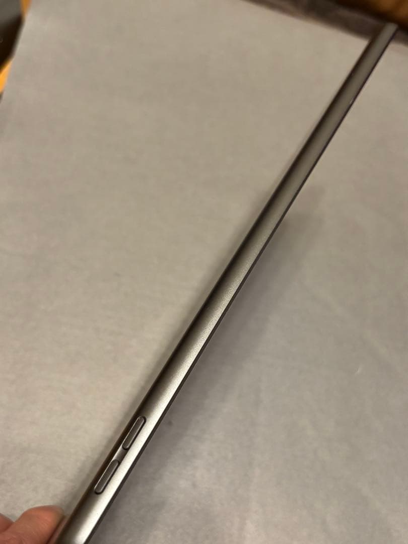 iPad 第8世代　wi- fi モデル　32GB スペースグレイ