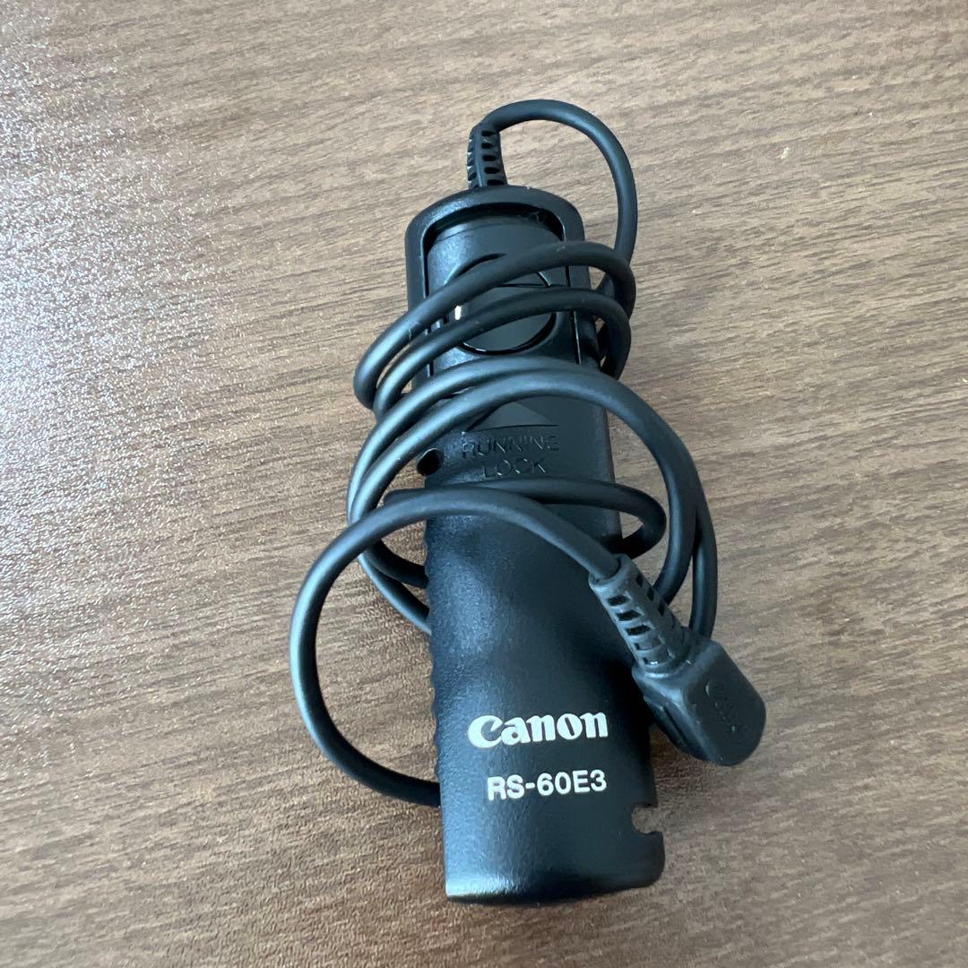 Canon EOS KISS X5 デジタル一眼レフカメラ 2本レンズ付き