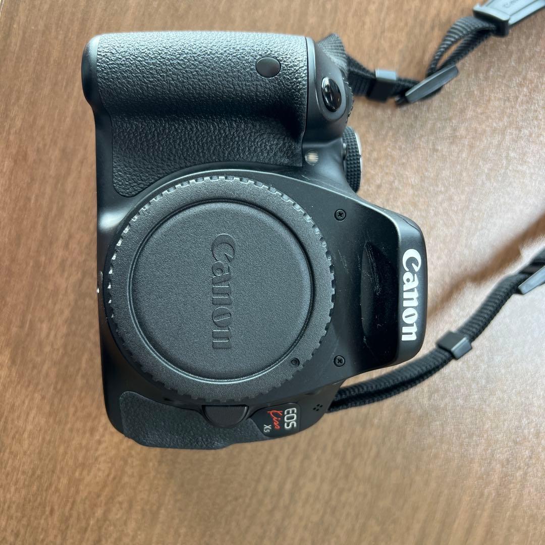 Canon EOS KISS X5 デジタル一眼レフカメラ 2本レンズ付き