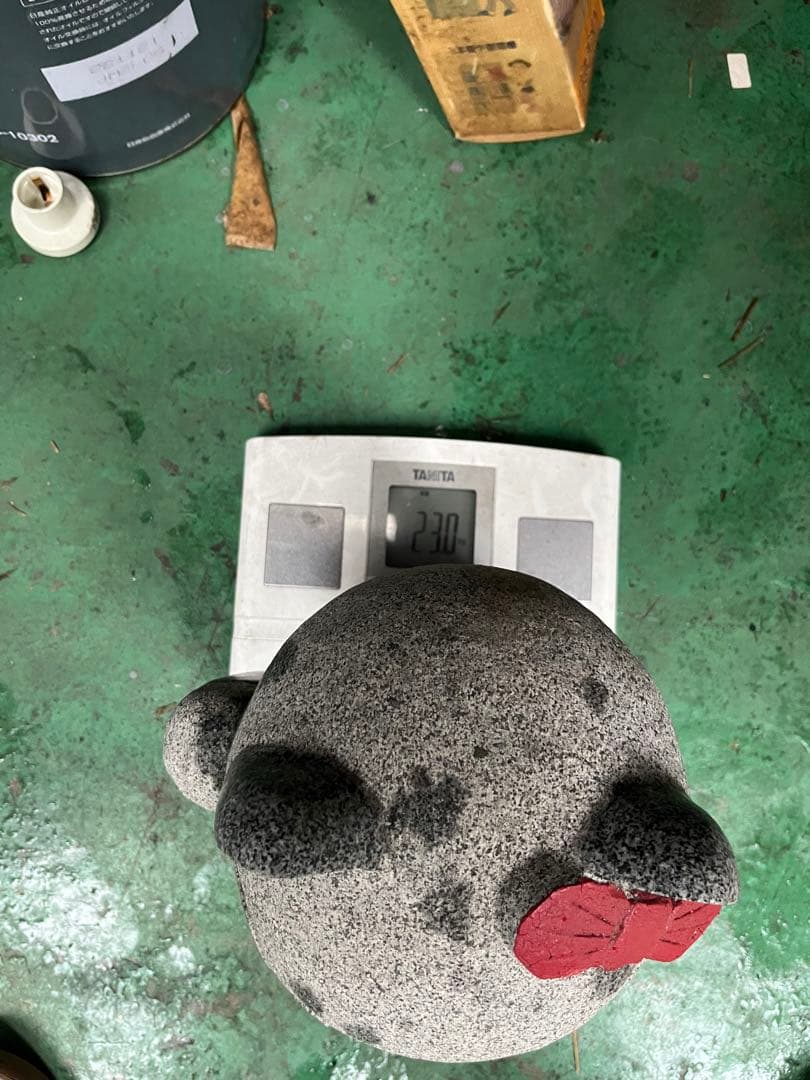 中古品　石像　キティーちゃん　置物　オブジェ　御影石