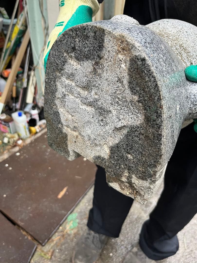 中古品　石像　キティーちゃん　置物　オブジェ　御影石