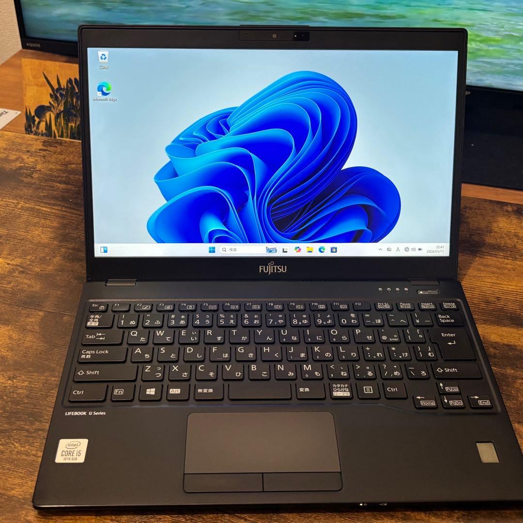 富士通 LIFEBOOK ノートPC 軽量薄型