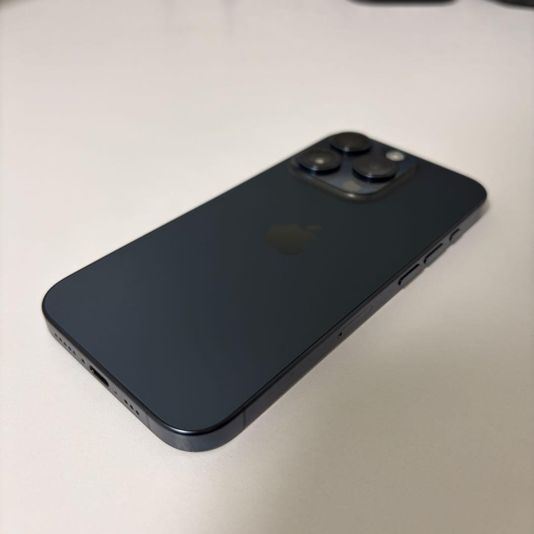 iPhone 15 pro 128 GB SIMフリー ブルーチタニウム
