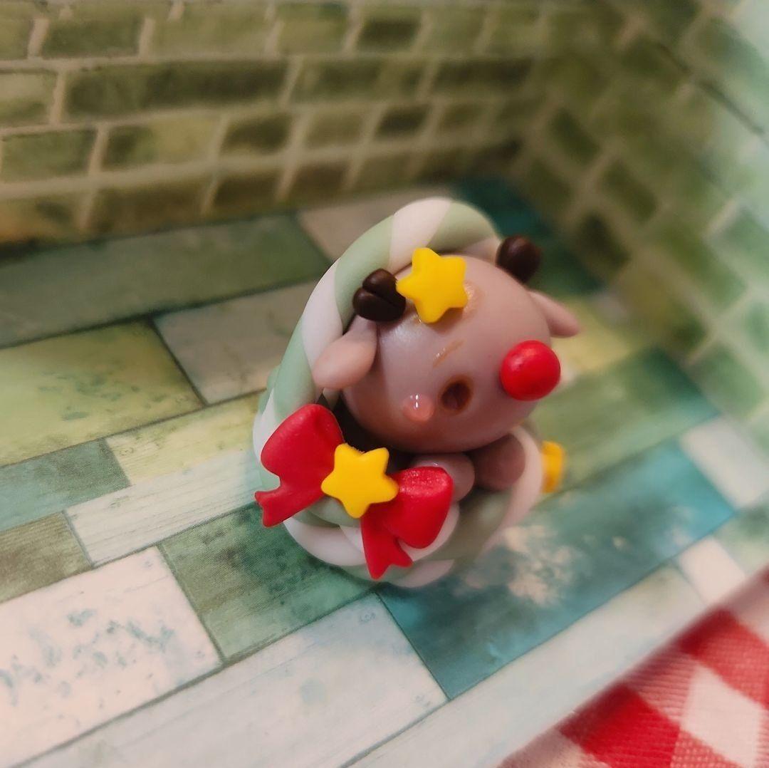 カゴ入りトナカイさん