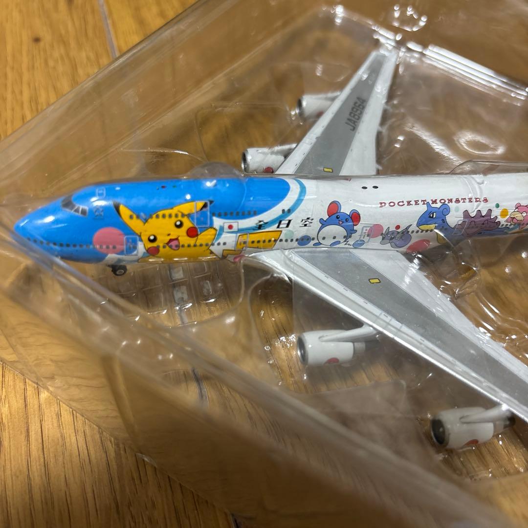 飛行機模型　全日本ANA ボーイング747-400 1/400 ポケモンジェット