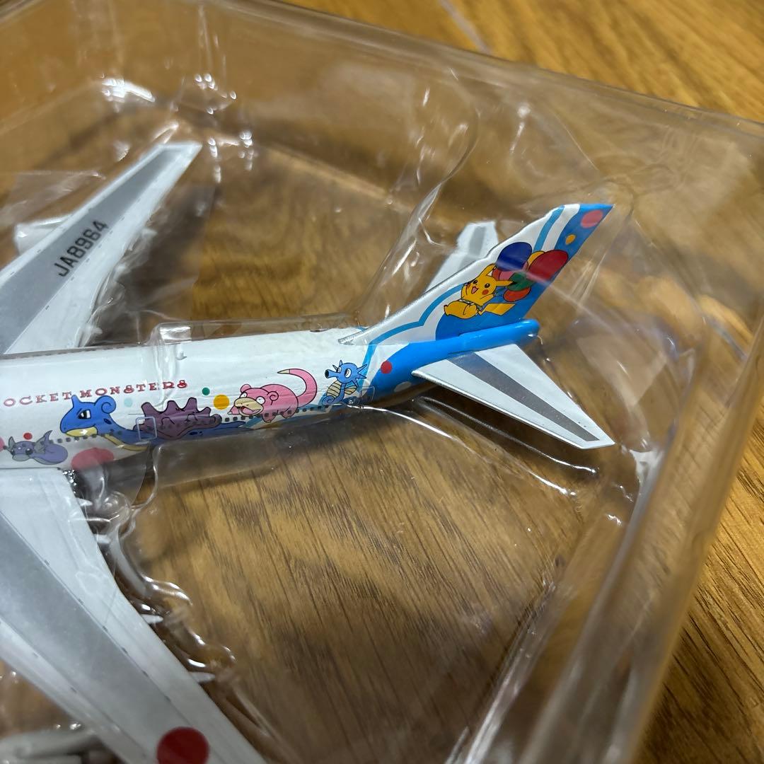 飛行機模型　全日本ANA ボーイング747-400 1/400 ポケモンジェット