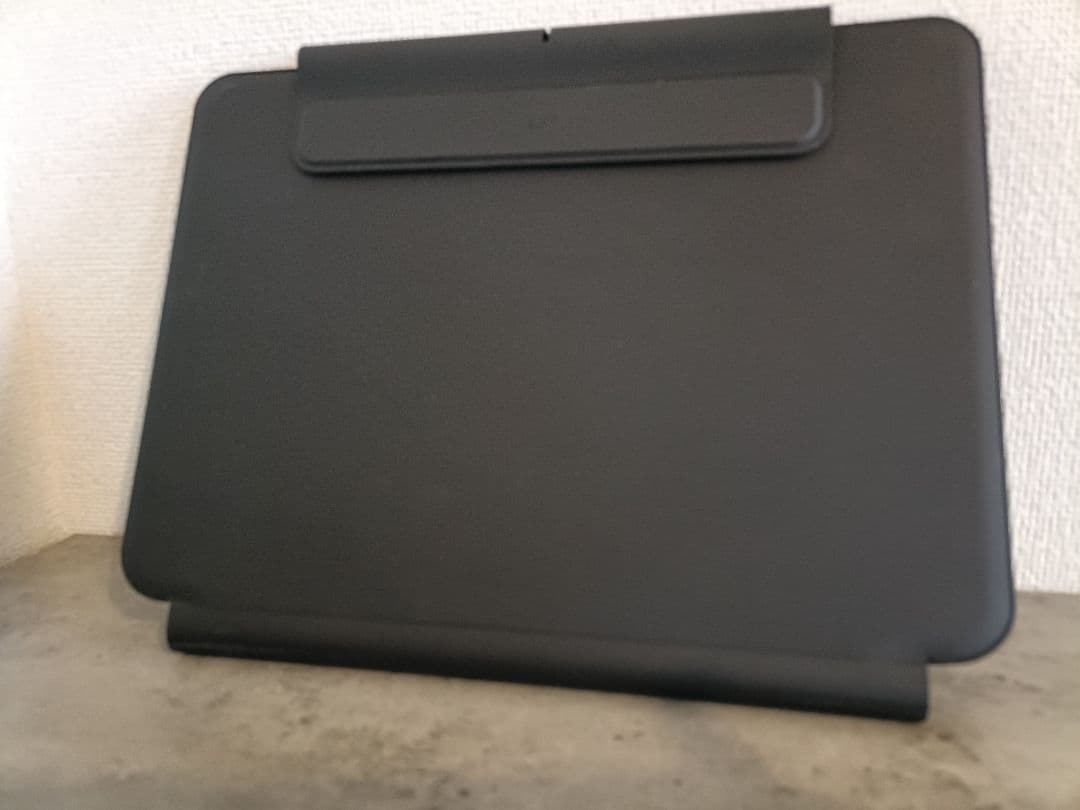 【極美品】ESR 最新iPad Pro 11インチ キーボード ケースM4 M5