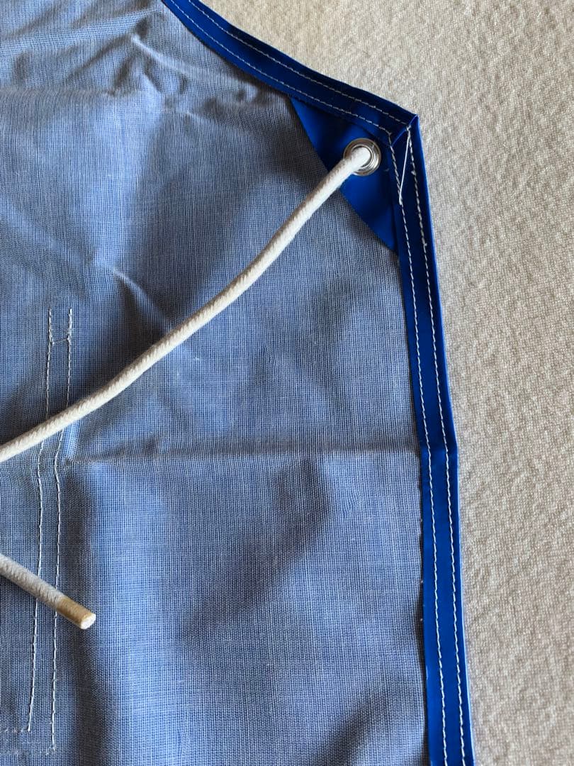 防水エプロン フロントポケット付き エナメル ブルー