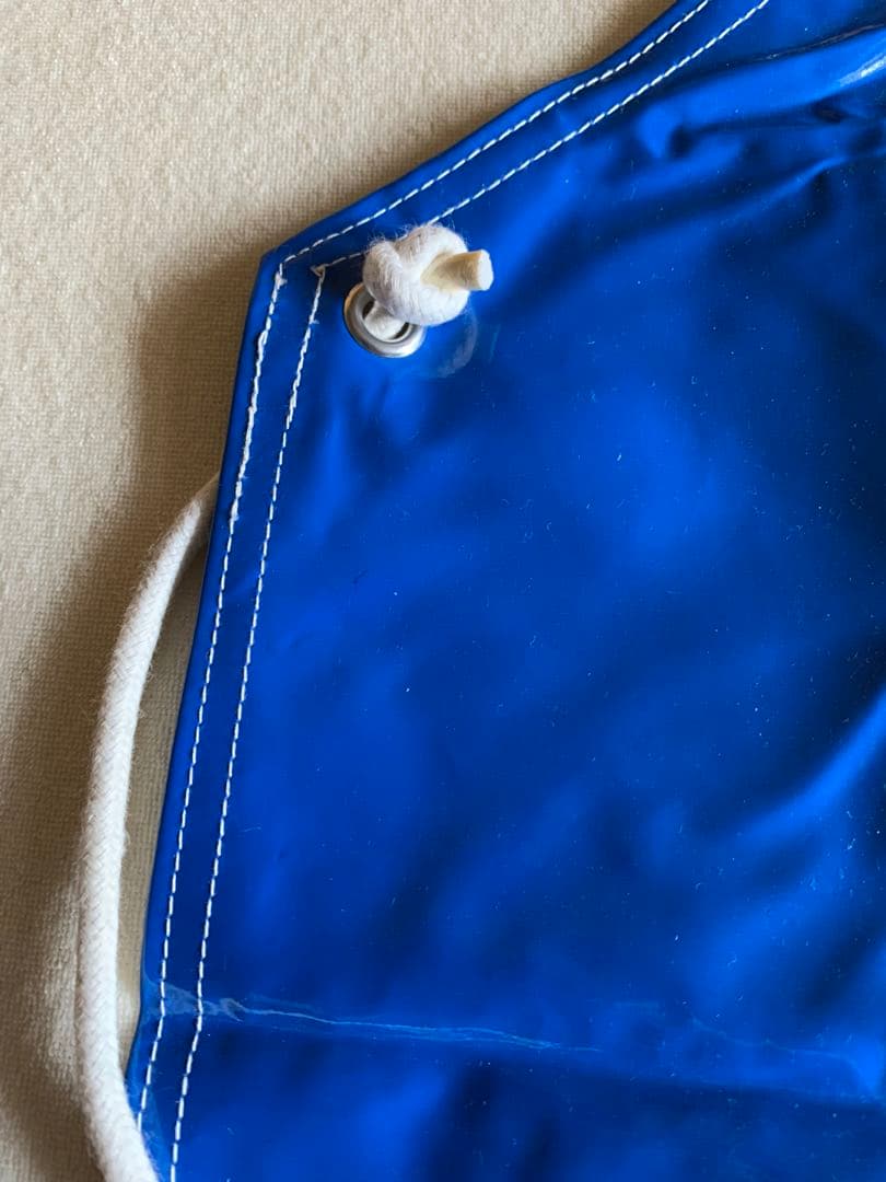 防水エプロン フロントポケット付き エナメル ブルー