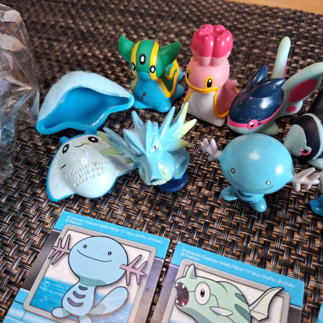 ポケモン モンコレ　フィギュア他　指人形　合計14個キーホルダー　おまけ付シール