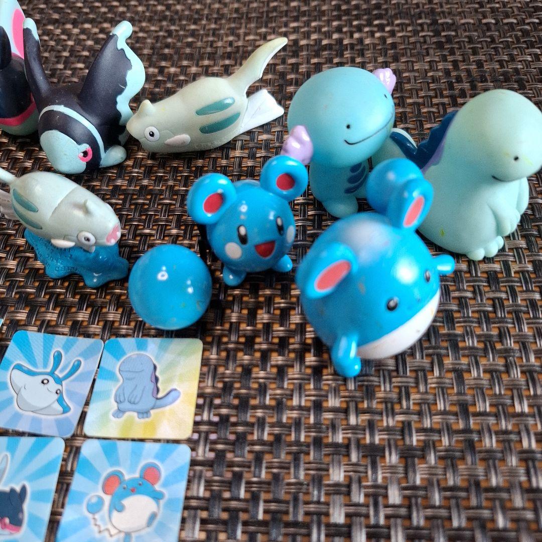 ポケモン モンコレ　フィギュア他　指人形　合計14個キーホルダー　おまけ付シール