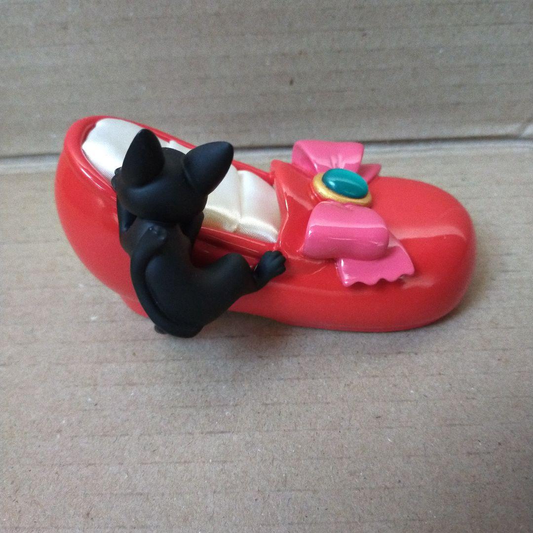 未使用 魔女の宅急便 ジジ リングスタンド キキの憧れの靴 専用箱付き