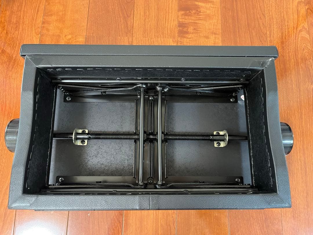 ピアノ 補助台 イトマサ S-33 足台ブラック 両ハンドルネジ式 昇降タイプ