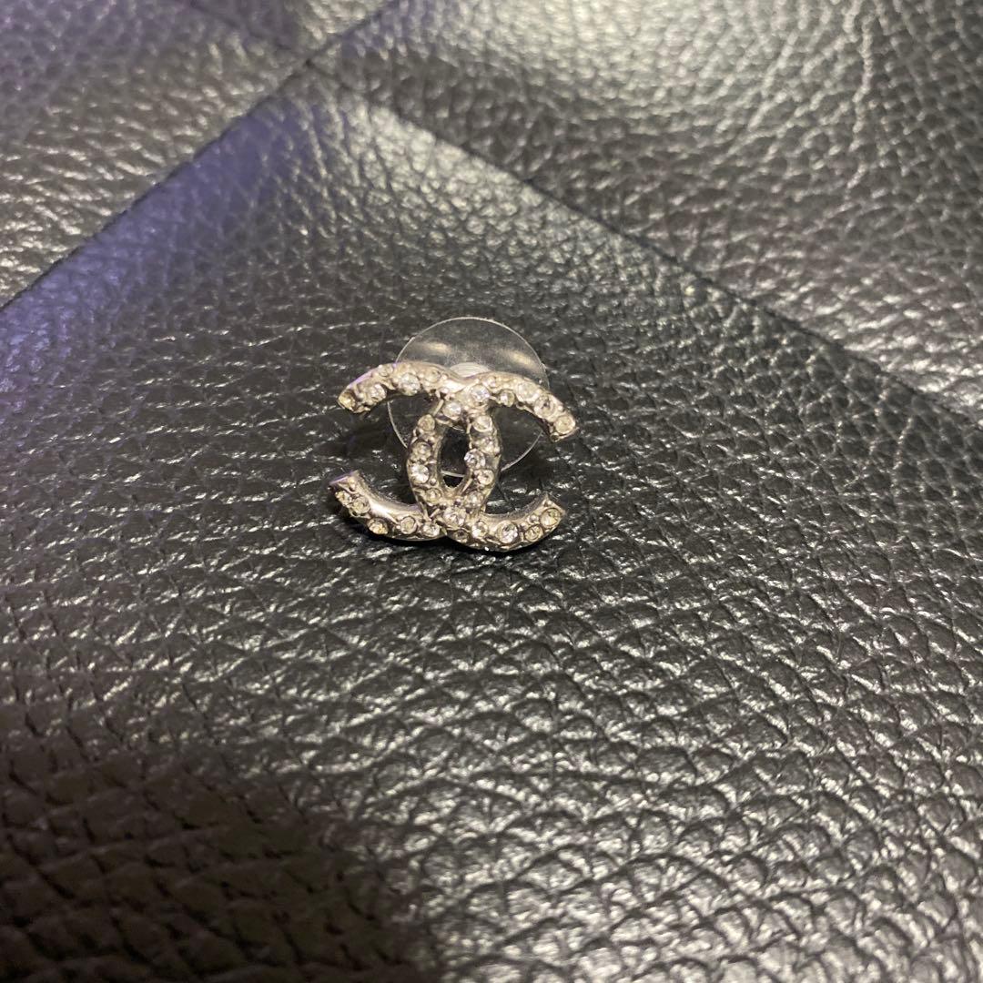 «片耳»CHANELピアス