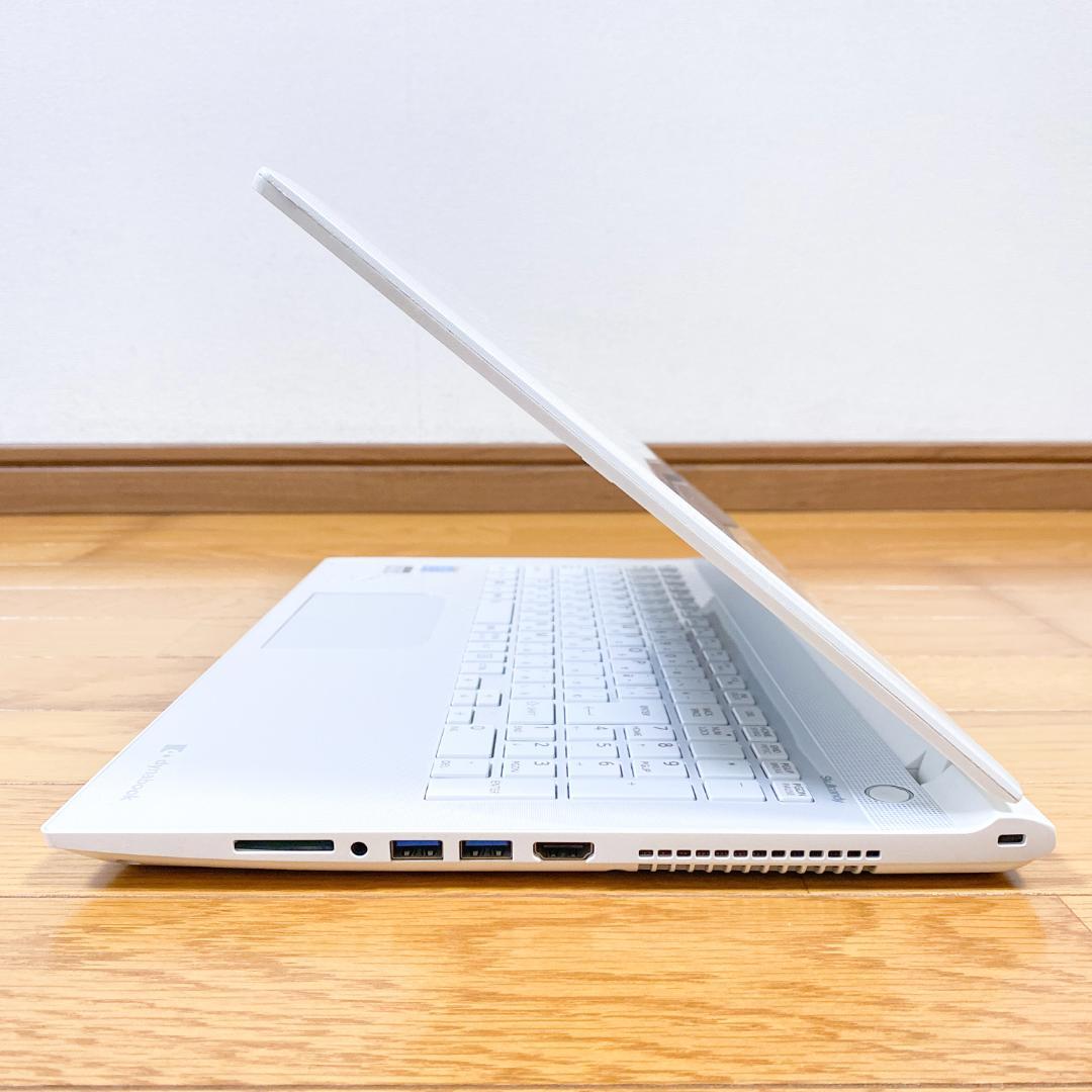 俺のグリーンカレー✨Corei5 新品SSD240メモリ8 すぐ使える東芝