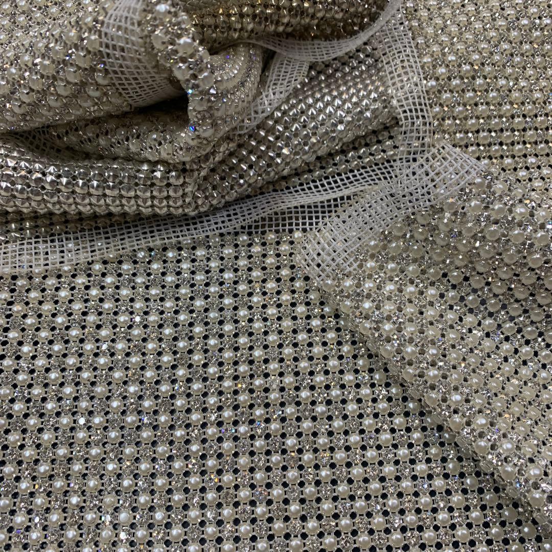 プレジオス？ラインストーンメッシュ生地 13cmX2、35メートル