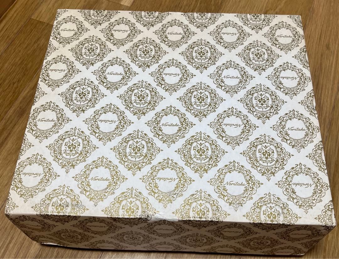 未使用品　ノリタケ カップ アンド ソーサー 5客　大皿1枚　セット