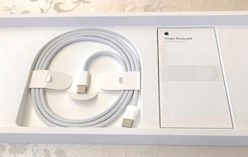 優良品｜最新モデル ｜USB-C｜Touch ID｜Magic Keyboard