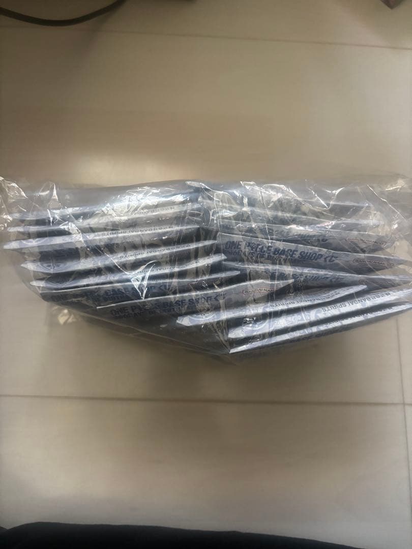 ONE PIECE BASESHOPアクリルブロックチャーム 1月〜3月 15個