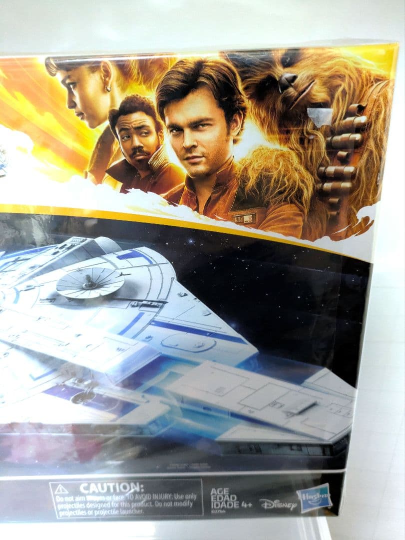 スター・ウォーズ、ハン・ソロミレニアム・ファルコンフィギュア