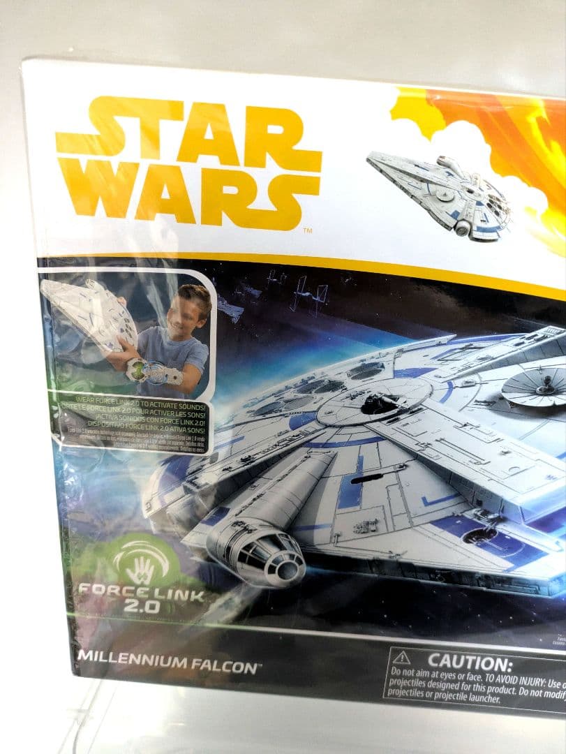 スター・ウォーズ、ハン・ソロミレニアム・ファルコンフィギュア