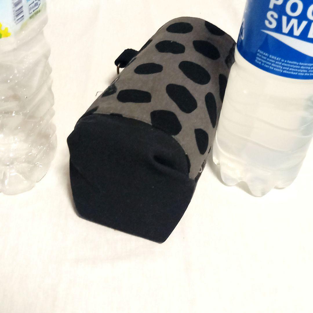 手作り☆保冷保温ペットボトルホルダー☆~1L対応☆グレー&黒ねこちゃん☆エチノ