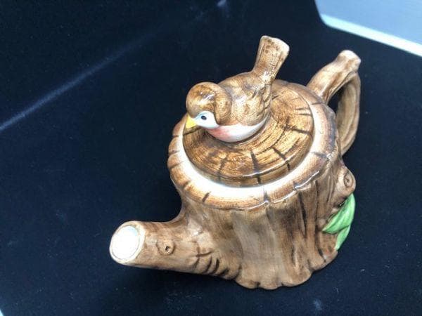 【中古ビンテージ】イギリス輸入　切り株と小鳥のティーポット BOB HERSEY