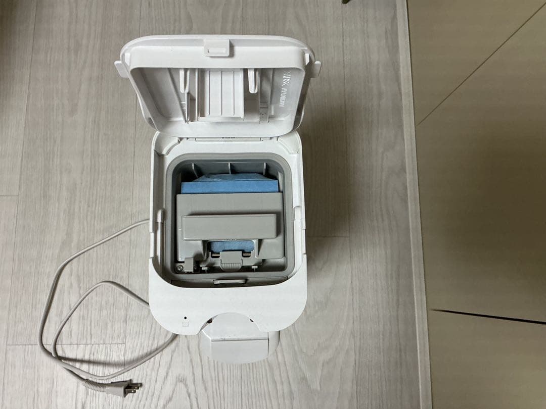 Panasonic MC-NS100K スティッククリーナー　2025年製