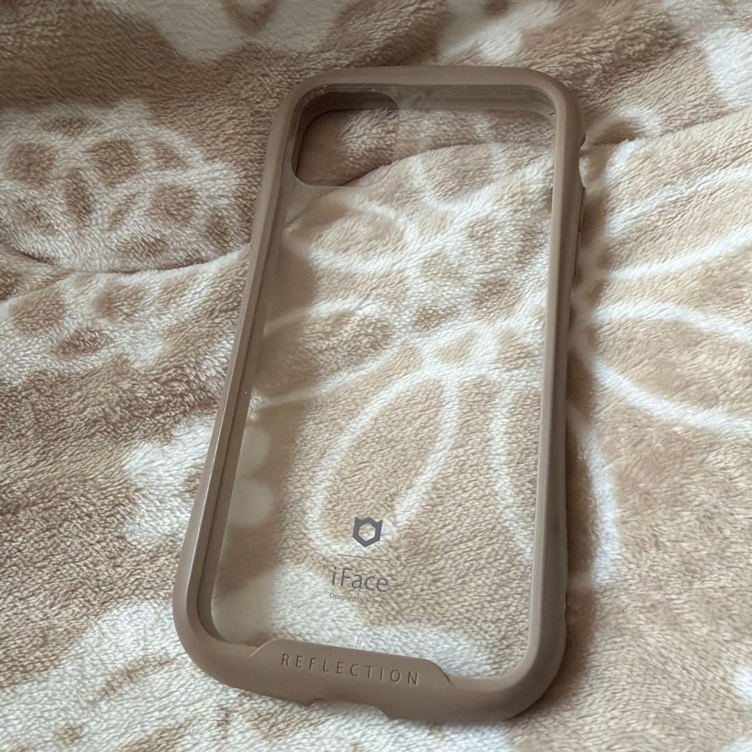 iPhone11 本体　ホワイト　ケース付き