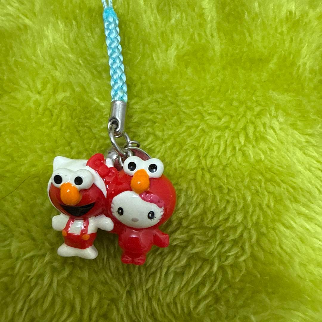 キティ　エルモ　根付け　ストラップ　USJ 限定　レア！　サンリオ