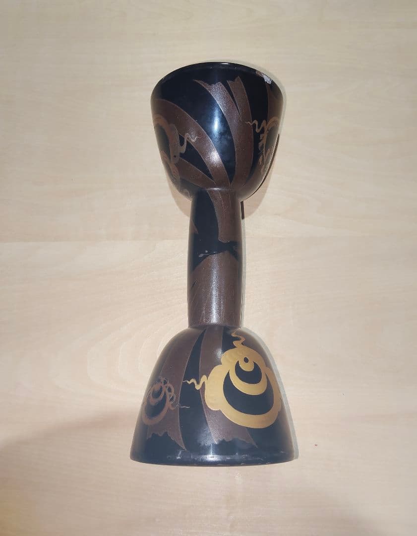 小鼓の胴 宝珠と幣の図柄 鉋目あり