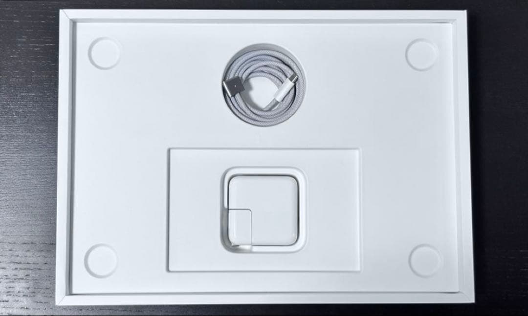 【美品】MacBook Air スペースグレー M2/8GB/256GB