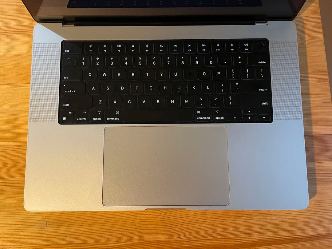 【美品】MacBook Pro M1 MAX 16inch 64gb 2TB