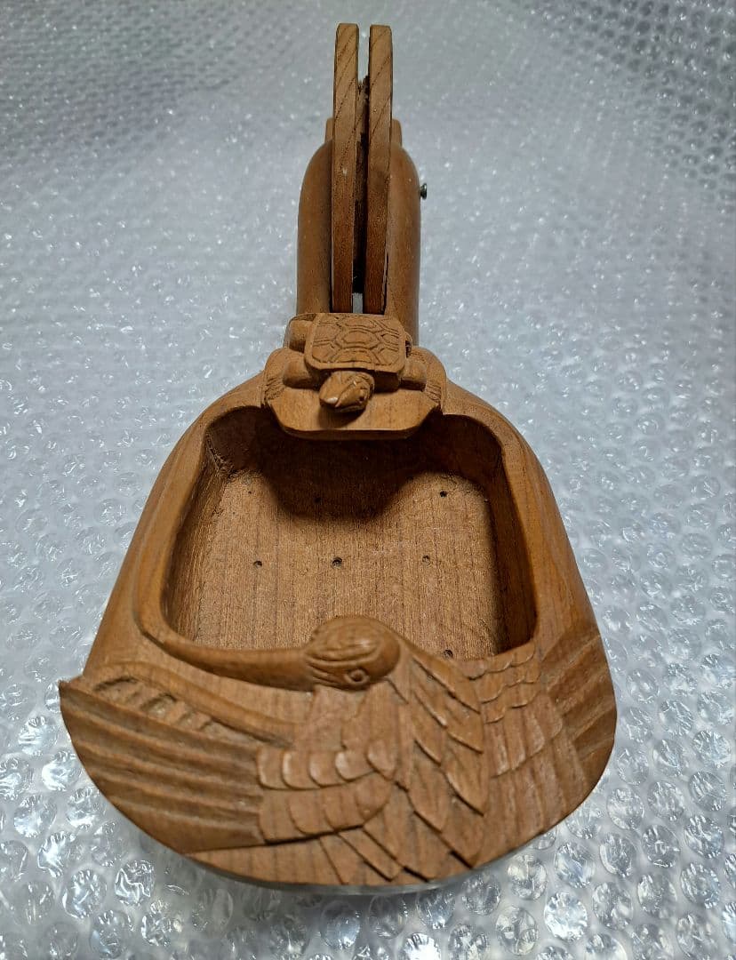 手彫り　墨壺(すみつぼ)　糸通し穴なし　欅(けやき) 鶴亀　全長310㎜　新品